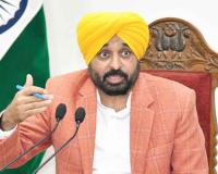 Punjab Farmer News: ਮੁੱਖ ਮੰਤਰੀ ਭਗਵੰਤ ਸਿੰਘ ਮਾਨ ਦੇ ਯਤਨਾਂ ਨੂੰ ਪਿਆ ਬੂਰ, ਕੇਂਦਰ ਵੱਲੋਂ ਕੰਡਿਆਲੀ ਤਾਰ ਨੂੰ ਕੌਮਾਂਤਰੀ ਸਰਹੱਦ ਦੇ ਨੇੜੇ ਲਗਾਉਣ ਦਾ ਹੁਕਮ, ਲੱਖਾਂ ਕਿਸਾਨਾਂ ਨੂੰ ਹੋਵੇਗਾ ਲਾਭ