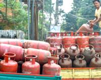 Gas Supply Update: LPG ਸਿਲੰਡਰਾਂ ਦੀ ਵੰਡ ਨੂੰ ਲੈ ਕੇ ਵੱਡੀ ਖ਼ਬਰ: ਕੇਂਦਰ ਨੇ ਨਵਾਂ ਫਾਰਮੂਲਾ ਕੀਤਾ ਤਿਆਰ! ਜਾਣੋ
