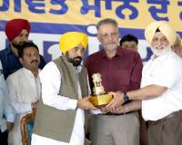 Punjab Sports News: ਪੰਜਾਬ ਸਪੋਰਟਸ ਯੂਨੀਵਰਸਿਟੀ ਨੂੰ ਮੁੱਖ ਮੰਤਰੀ ਮਾਨ ਦਾ ਵੱਡਾ ਤੋਹਫ਼ਾ, ਖਿਡਾਰੀਆਂ ਦੀ ਲੱਗੀ ਮੌਜ!