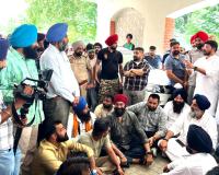DSP Majitha News: ਪਤਨੀ ਨਾਲ ਬਦਸਲੂਕੀ ਕਰਨ ’ਤੇ ਮਜੀਠੀਆ ਤੇ ਡੀਐਸਪੀ ਮਜੀਠਾ ਵਿਚਕਾਰ ਤਕਰਾਰ