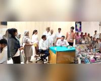 Free Medical Camp: ਕਿੱਕਰਖੇੜਾ 'ਚ ਲੱਗੇ ਮੈਡੀਕਲ ਕੈਂਪ 'ਚ ਜੁੜੀ ਭਾਰੀ ਭੀੜ,ਮਰੀਜ਼ਾਂ ਨੂੰ ਮਿਲਿਆ ਇਹ ਵੱਡਾ ਫਾਇਦਾ
