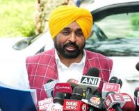 NEET ਪੇਪਰ ਲੀਕ ਨਾਲ ਲੱਖਾਂ ਵਿਦਿਆਰਥੀਆਂ ਦੇ ਸੁਪਨੇ ਟੁੱਟੇ, ਕੇਂਦਰ ਦੀ ਨਾਕਾਮੀ ਅਤੇ ਵਿਦਿਆਰਥੀਆਂ ਨਾਲ ਧੋਖਾਧੜੀ-ਮੁੱਖ ਮੰਤਰੀ ਭਗਵੰਤ ਸਿੰਘ ਮਾਨ