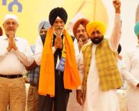 Punjab News: ਸਾਬਕਾ ਮੰਤਰੀ ਸੁਰਜੀਤ ਸਿੰਘ ਰੱਖੜਾ ਆਮ ਆਦਮੀ ਪਾਰਟੀ 'ਚ ਹੋਏ ਸ਼ਾਮਲ