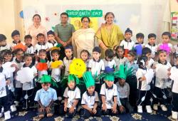 Earth Day: ਭਾਦਸੋਂ ਦੇ ਯੰਗ ਫਾਰਮਰਜ਼ ਪਬਲਿਕ ਹਾਈ ਸਕੂਲ 'ਚ ਬੱਚਿਆਂ ਨੇ ਇੰਝ ਮਨਾਇਆ 'ਧਰਤੀ ਦਿਵਸ', ਦੇਖੋ ਤਸਵੀਰਾਂ