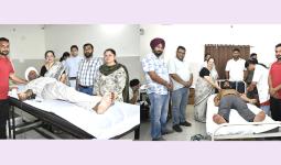 Badshahpur News: ਡੀ. ਏ. ਵੀ. ਸਕੂਲ ਬਾਦਸ਼ਾਹਪੁਰ ਦੇ ਸਥਾਪਨਾ ਦਿਵਸ ਮੌਕੇ ਲਗਾਇਆ ਖ਼ੂਨਦਾਨ ਕੈਂਪ