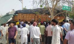 Malout News: ਲੇਬਰ ਚੌਂਕ 'ਚ ਬੇਕਾਬੂ ਟਰੱਕ ਨੇ ਦੋ ਨੂੰ ਦਰੜਿਆ, ਇਕ ਗੰਭੀਰ ਜ਼ਖਮੀ