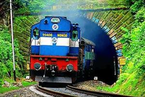 ਲੀਹੋਂ ਲੱਥੀ ਰਾਜਧਾਨੀ ਐਕਸਪ੍ਰੈੱਸ, 2 ਫੱਟੜ