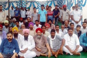 ਯੂਨੀਅਨਾਂ ਭੰਗ ਕਰਨ ਦੇ ਫੈਸਲੇ ਦਾ ਟਰੱਕ ਆਪ੍ਰੇਟਰਾਂ ਵੱਲੋਂ ਵਿਰੋਧ