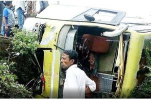 ਤੀਰਥ ਯਾਤਰੀਆਂ ਨਾਲ ਭਰੀ ਬੱਸ ਪਲਟੀ, 9 ਮੌਤਾਂ