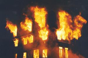 ਹੋਨੋਲੁਲੁ ਦੀ ਬਹੁਮੰਜਿਲਾ ਇਮਾਰਤ ‘ਚ ਅੱਗ, ਤਿੰਨ ਮੌਤਾਂ