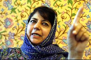 ਫਾਰੂਕ ‘ਤੇ ਭਖੀ ਮਹਿਬੂਬਾ