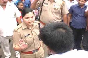 ਭਾਜਪਾ ਨੇਤਾ ਨੂੰ ਕਾਨੂੰਨ ਦਾ ਪਾਠ ਪੜਾਉਣ ਵਾਲੀ ‘ਲੇਡੀ ਸਿੰਘਮ’ ਦਾ ਤਬਾਦਲਾ