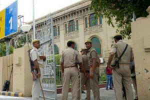 ਯੂਪੀ ਵਿਧਾਨ ਸਭਾ ‘ਚੋਂ ਅਜਿਹੀ ਬਰਾਮਦ ਹੋਈ ਕਿ ਸੁਰੱਖਿਆ ਬਲਾਂ ਦੇ ਫੁੱਲ ਗਏ ਹੱਥ ਪੈਰ