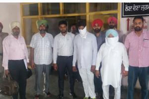 ਰਿਸ਼ਵਤ ਲੈਂਦਾ ਮਾਲ ਪਟਵਾਰੀ ਤੇ ਸਹਾਇਕ ਕਾਬੂ