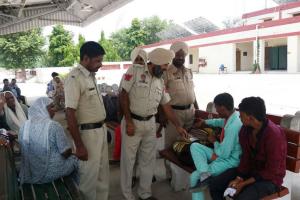 ਅਜ਼ਾਦੀ ਦਿਵਸ ਦੇ ਮੁੱਦੇਨਜ਼ਰ ਪੁਲਿਸ ਨੇ ਚਲਾਇਆ ਤਲਾਸ਼ੀ ਅਭਿਆਨ