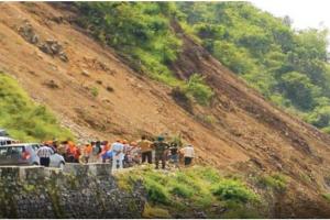 ਹਿਮਾਚਲ ‘ਚ ਦੋ ਬੱਸਾਂ ਖੱਡ ‘ਚ ਡਿੱਗੀਆਂ