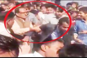 ਜਦੋਂ ਸੀਐੱਮ ਸ਼ਿਵਰਾਜ ਨੂੰ ਆਇਆ ਗੁੱਸਾ, ਸੁਰੱਖਿਆ ਗਾਰਡ ਨੂੰ ਥੱਪੜ ਮਾਰਦਿਆਂ ਦਾ ਹੋਇਆ ਵੀਡੀਓ ਵਾਇਰਲ