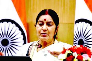 ਬੰਦ ਕਰੋ ਅੱਤਵਾਦ, ਫਿਰ ਕ੍ਰਿਕਟ : ਸੁਸ਼ਮਾ