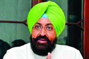 ਕੋਈ ਵੀ ਸਲਾਹਕਾਰ ਨਹੀਂ ‘ਕਾਬਿਲ’, ਅਮਰਿੰਦਰ ਹਟਾਉਣ ਸਲਾਹਕਾਰਾਂ ਦੀ ‘ਫੌਜ’