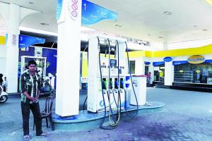 ਤੇਲ ਕੀਮਤਾਂ ‘ਚ ਵਾਧੇ ਨਾਲ ਲੋਕਾਂ ਨੂੰ ਰੋਜ਼ਾਨਾ ਦੋ ਕਰੋੜ ਦਾ ਰਗੜਾ