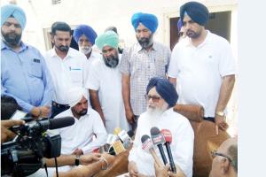 ਕੈਪਟਨ ਸਰਕਾਰ ਲੋਕਾਂ ਨੂੰ ਪੀਣਯੋਗ ਸਾਫ ਪਾਣੀ ਮੁਹੱਈਆ ਕਰਾਉਣ ਦੀ ਜਿੰਮੇਵਾਰੀ ਨਿਭਾਵੇ-ਬਾਦਲ