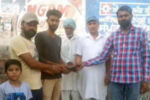 ਹਜ਼ਾਰਾ ਰੁਪਿਆ ਦੀ ਨਕਦੀ ਵੀ ਨਹੀਂ ਡੁਲਾ ਸਕੀ ‘ਇਮਾਨ’