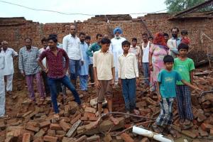 ਭਾਰੀ ਮੀਂਹ ਤੇ ਝੱਖੜ ਨੇ ਚਾਰ ਪਰਿਵਾਰਾਂ ‘ਤੇ ਕਹਿਰ ਬਣਿਆ