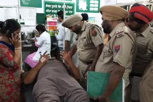 ਸਹੁਰਿਆਂ ਦੀ ਜ਼ਾਇਦਾਦ ਦੇ ਲਾਲਚੀ ਪਤੀ ਵੱਲੋਂ ਪਤਨੀ ਦਾ ਕਤਲ