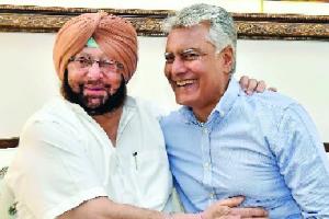 ਜਾਖੜ ਦੇ ਹੱਕ ‘ਚ ਨਿੱਤਰੇ ਅਮਰਿੰਦਰ, ਨਾ ਹਟਾਉਣ ਦੀ ਕੀਤੀ ਸਿਫ਼ਾਰਸ਼