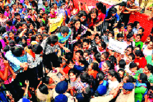 ਧੀਆਂ ਨੂੰ ਮੁਫ਼ਤ ਸਿੱਖਿਆ ਦਾ ਕਰਕੇ ਐਲਾਨ ਭੁੱਲ ‘ਗੀ ਸਰਕਾਰ