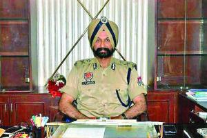 ਪਟਵਾਰੀ ਦੇ 20 ਰੁਪਇਆਂ ਦੇ ਮਸਲੇ ‘ਚ ਆਈ ਜੀ ਢਿੱਲੋਂ ਉਲਝੇ