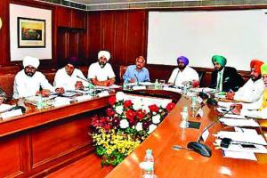 ਕੈਬਨਿਟ ਮੀਟਿੰਗ ‘ਚ ਸਿੱਧੂ ‘ਤੇ ਵਰ੍ਹੇ ਸਾਰੇ ਮੰਤਰੀ, ਅਮਰਿੰਦਰ ਨੇ ਕਿਹਾ ਜੱਫੀ ਨਹੀਂ ਬਰਦਾਸ਼ਤ