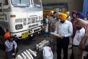 ਨਕਲੀ ਦੁੱਧ ਅਤੇ ਦੁੱਧ ਤੋਂ ਬਣੇ ਪਦਾਰਥਾਂ ਦਾ ਵੱਡਾ ਜ਼ਖੀਰਾ ਬਰਾਮਦ