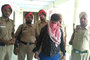 ਕੈਪਸੂਲਾਂ ਵਿੱਚ ਭਰਿਆ ਢਾਈ ਸੌ ਗ੍ਰਾਮ ਚਿੱਟਾ ਬਰਾਮਦ, ਇੱਕ ਕਾਬੂ