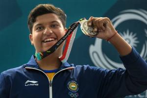 ਖਿਡੌਣੇ ਨਾਲ ਖੇਡਣ ਦੀ ਉਮਰ ‘ਚ ਚੁੱਕੀ ਬੰਦੂਕ