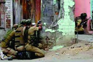 ਮੁਕਾਬਲੇ ‘ਚ 2 ਅੱਤਵਾਦੀ ਗ੍ਰਿਫ਼ਤਾਰ