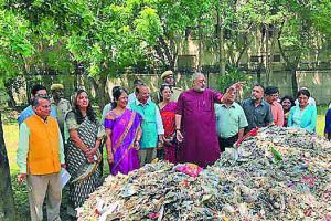 ਗੋਹੇ ਤੇ ਪਲਾਸਟਿਕ ਤੋਂ ਬਣਿਆ ਕਾਗਜ਼ ਬਜ਼ਾਰ ‘ਚ