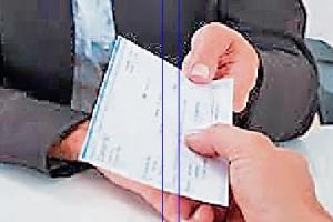 ਹੜ੍ਹ ਪ੍ਰਭਾਵਿਤ ਕੇਰਲ ਨੂੰ ਰਾਹਤ ਵਜੋਂ ਤਨਖ਼ਾਹ ਭੇਜਣਾ ਭੁੱਲੀ ਮੋਤੀਆਂ ਵਾਲੀ ਸਰਕਾਰ