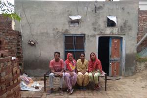 ਝੂਠੇ ਮੁਕੱਦਮੇ ਨੇ ਉੱਭਾਵਾਲ ਦੇ ਕਰਮਜੀਤ ਦੇ ਪਰਿਵਾਰ ਨੂੰ ਕੀਤਾ ਕੱਖੋਂ ਹੌਲਾ