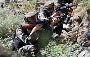 ਕਸ਼ਮੀਰ ‘ਚ ਸੁਰੱਖਿਆ ਬਲਾਂ ਤੇ ਅੱਤਵਾਦੀਆਂ ‘ਚ ਮੁਕਾਬਲਾ ਸ਼ੁਰੂ