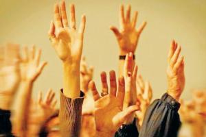 ਮਾਸੂਮਾਂ ਦੇ ਸਿਵਿਆਂ ਦੀ ਅੱਗ ‘ਤੇ ਸਿਆਸੀ ਰੋਟੀਆਂ ਸੇਕ ਰਹੇ ਨੇ ਲੀਡਰ