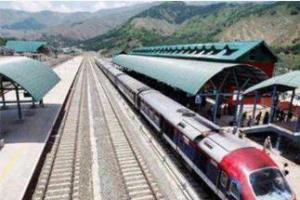 ਕਸ਼ਮੀਰ ਘਾਟੀ ‘ਚ ਲਗਾਤਾਰ ਚੌਥੇ ਦਿਨ ਰੇਲ ਸੇਵਾ ਮੁਲਤਵੀ