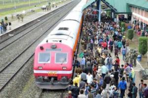 ਕਸ਼ਮੀਰ ‘ਚ ਟ੍ਰੇਨ ਸੇਵਾ ਸ਼ੁਰੂ