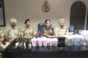 ਹਥਿਆਰਾਂ ਦੀ ਨੋਕ ‘ਤੇ ਪੈਟਰੋਲ ਪੰਪ ਲੁੱਟਣ ਵਾਲੇ ਗਿਰੋਹ ਕਾਬੂ : ਅਲਕਾ ਮੀਨਾ