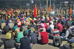 ਅਧਿਆਪਕਾਂ ਕਿਹਾ, ਸਿੱਖਿਆ ਮੰਤਰੀ ਨਸ਼ਿਆਂ ਦਾ ਵਪਾਰੀ ਤੇ ਅਨਪੜ੍ਹ