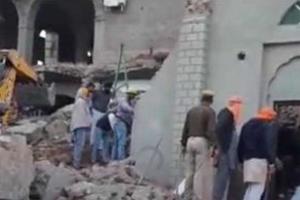 ਗੁਰਦੁਆਰੇ ਦੀ ਉਸਾਰੀ ਅਧੀਰ ਤਿੰਨ ਸੇਵਾਦਾਰਾਂ ਦੀ ਮੌਤ, ਤਿੰਨ ਜਖਮੀ