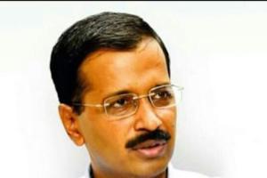 ਕੇਜਰੀਵਾਲ ‘ਤੇ ਨੌਜਵਾਨ ਨੇ ਮਿਰਚੀ ਪਾਊਂਡਰ ਸੁੱਟਿਆ