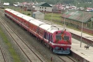 ਸ੍ਰੀਨਗਰ-ਬਨਿਹਾਲ ਲਾਈਨ ‘ਤੇ ਰੇਲ ਸੇਵਾ ਫਿਰ ਮੁਲਤਵੀ