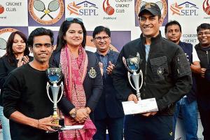 ਧੋਨੀ ਬਣੇ ਝਾਰਖੰਡ ਦੇ ਨੰਬਰ 1 ਕਰਦਾਤਾ,ਅਵਾਰਡ ਦੀ ਬਜਾਏ ਪਹੁੰਚੇ ਖਿ਼ਤਾਬ ਲਈ