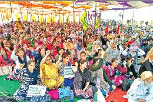 ਅਧਿਆਪਕ ਧਿਰਾਂ ‘ਚ ਫੁੱਟ ਵਧੀ, ਸਾਂਝੇ ਅਧਿਆਪਕ ਮੋਰਚੇ ਨੇ ਧਰਨੇ ਨੂੰ ਨਕਾਰਿਆ